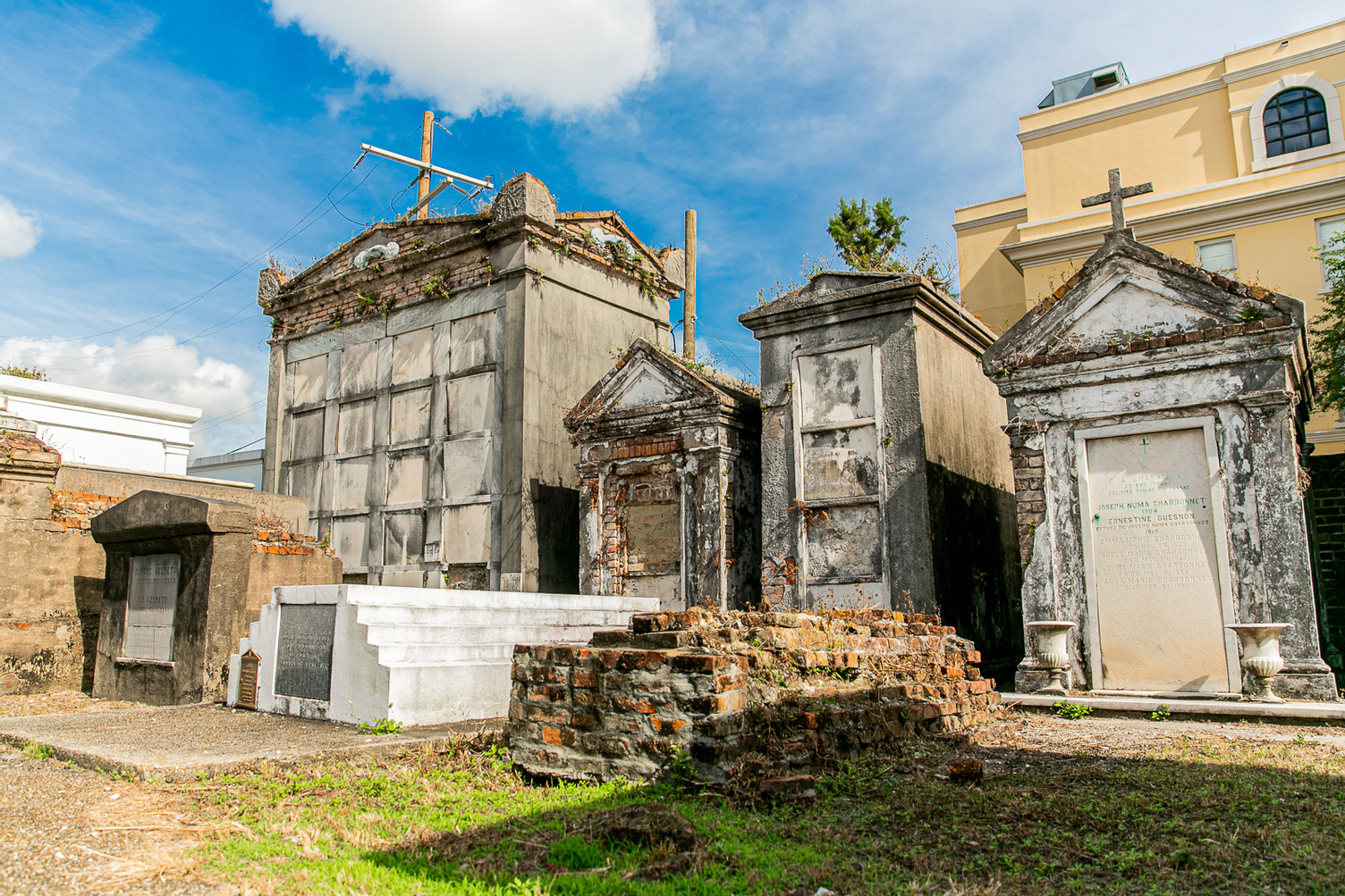 st louis cemetery